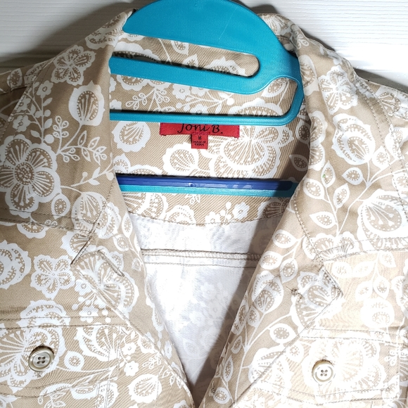 Jacket - Picture 4 of 4